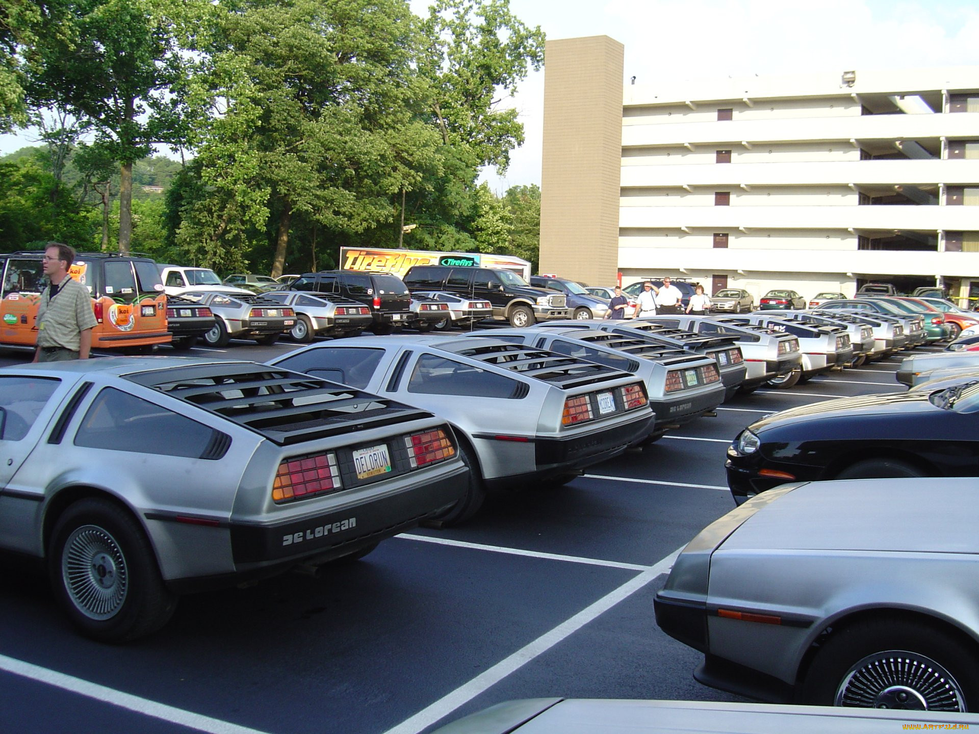 , dmc, delorean